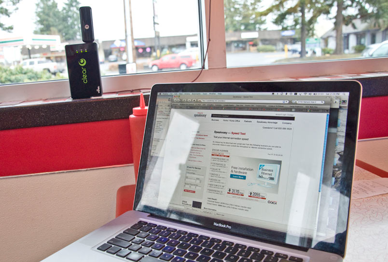 Illustration for article titled Review: Clear Spot Portable WiMax Wi-Fi Hotspot